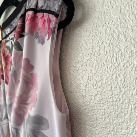 Size 2 Ted Baker London Shawnie Painted Posie Fitted Midi Dress - Picture 6 of 7